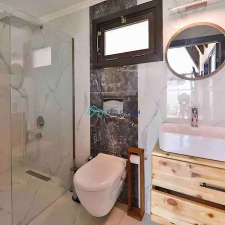 With Private Pool And Jacuzzi In Antalya Patara Vilă Kaș