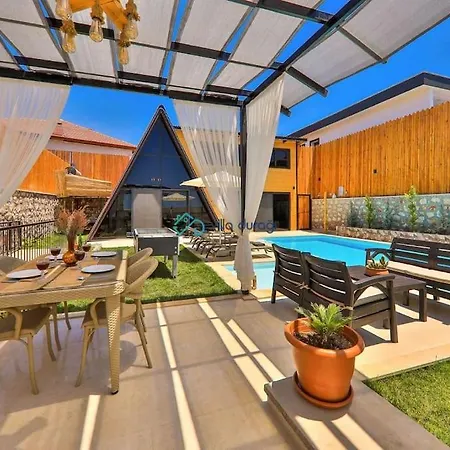 Vilă With Private Pool And Jacuzzi In Antalya Patara *